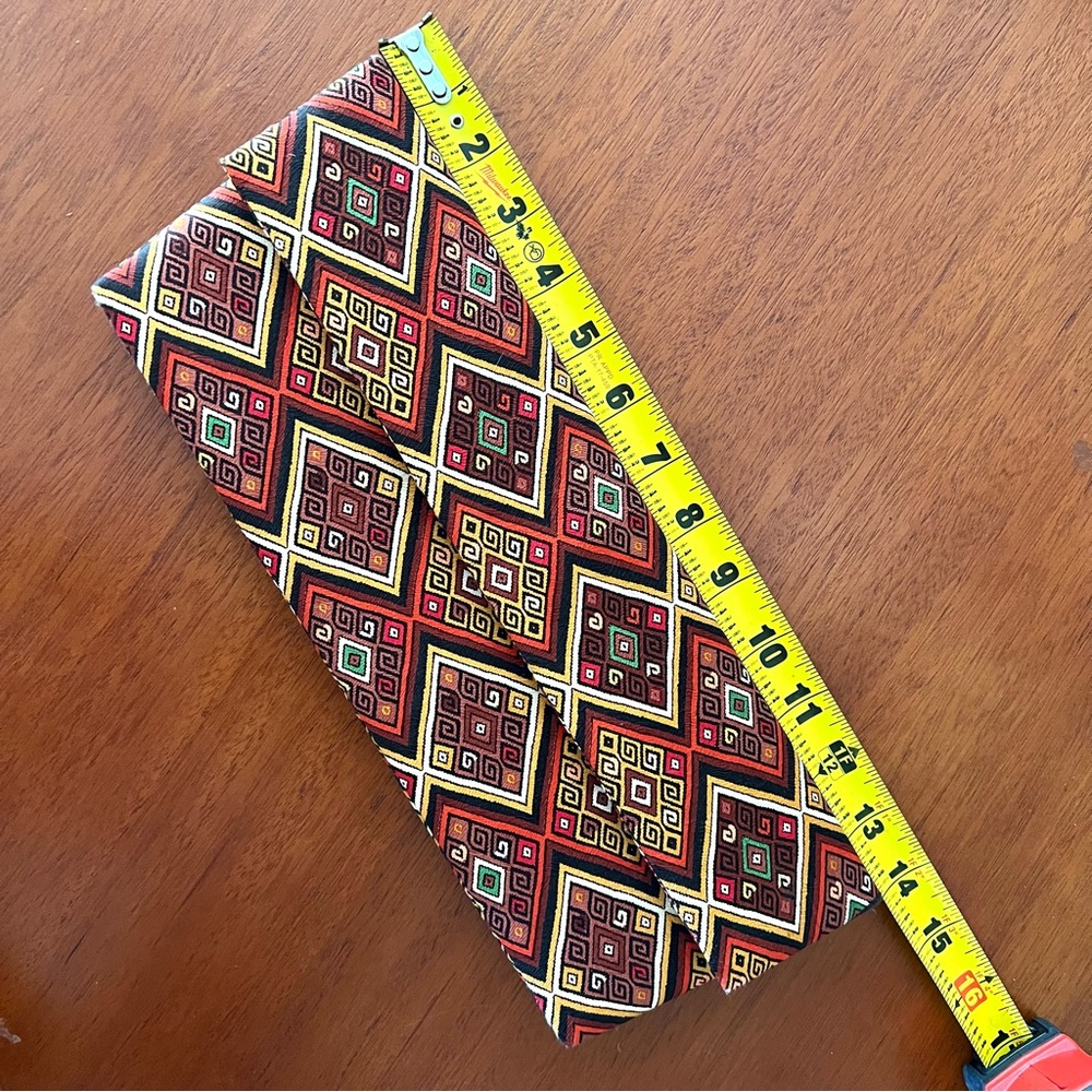 Pineda Covalin Clutch Geometric Patterned - Picture 6 of 12